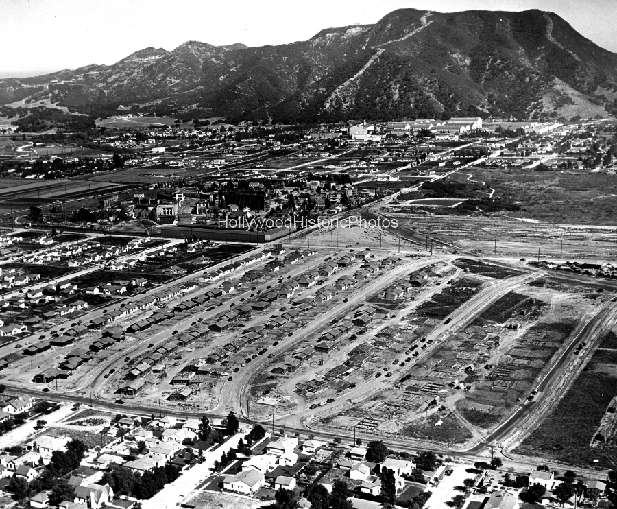 Columbia Ranch 1941 1 Aerial view wm.jpg